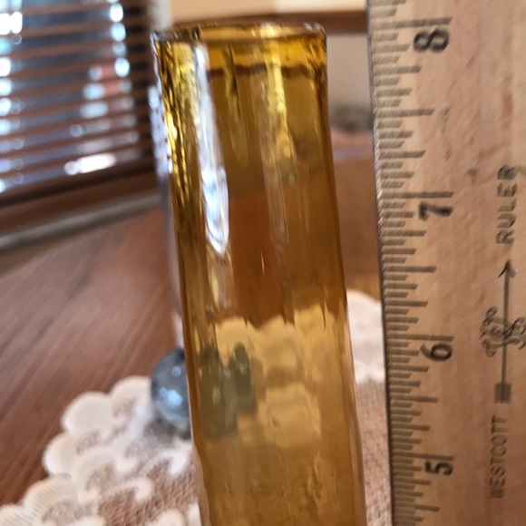 FOUR ANTIQUE BUD VASES - Picture 4 of 15